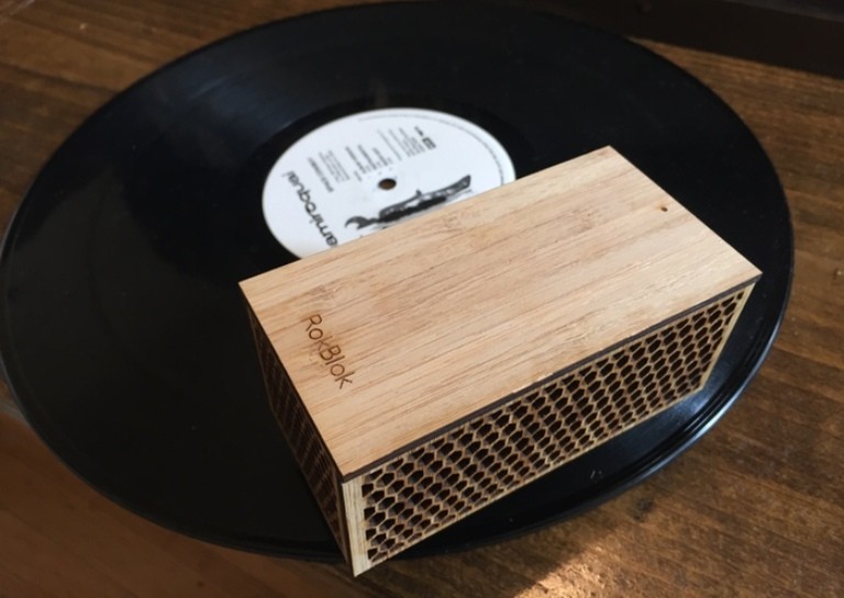 RokBlok A Portable Record Player for Onthego Nostalgia