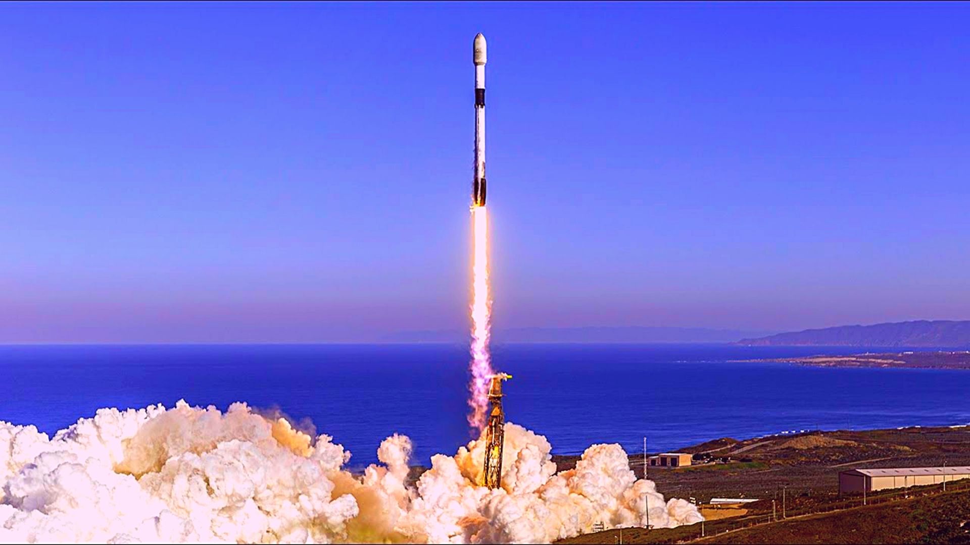 SpaceX launch SpaceX launched 40 satellites, including one long