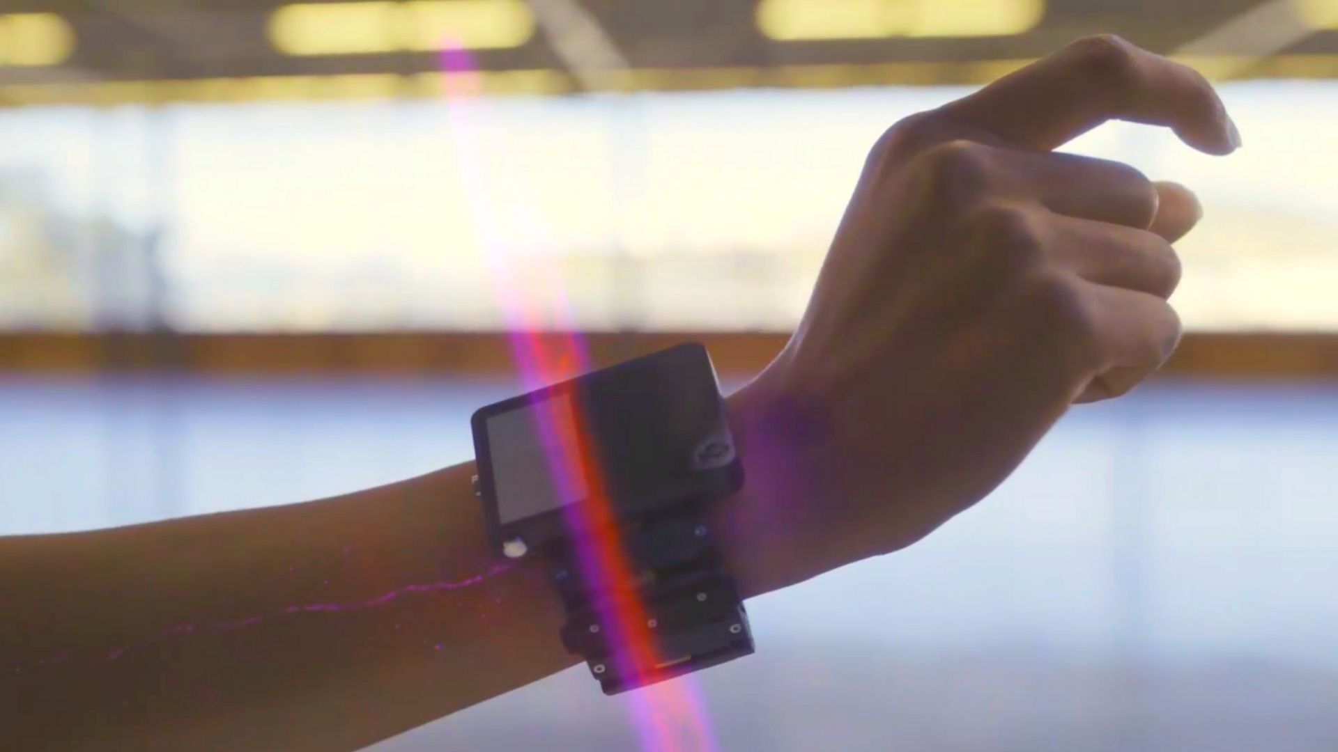 Facebook's New Wristband Gives Mind Control of Computers IE