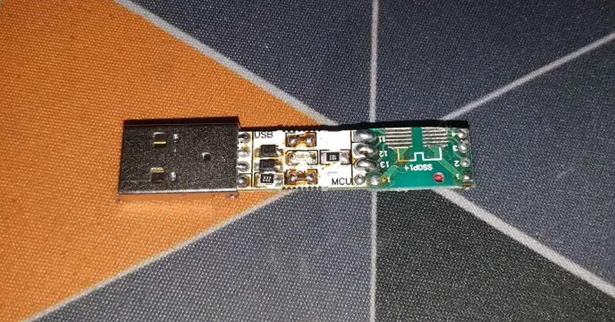 Microphone Mutes Itself When Someone Opens the Door IE