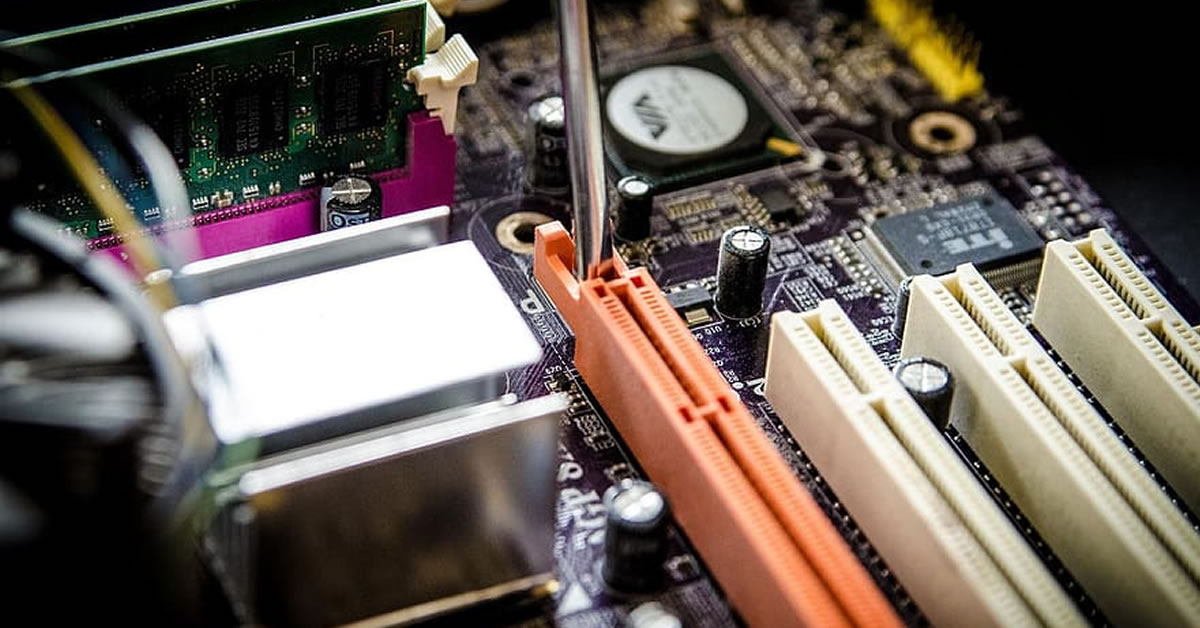 How Much Gold Is in Your Computer? IE