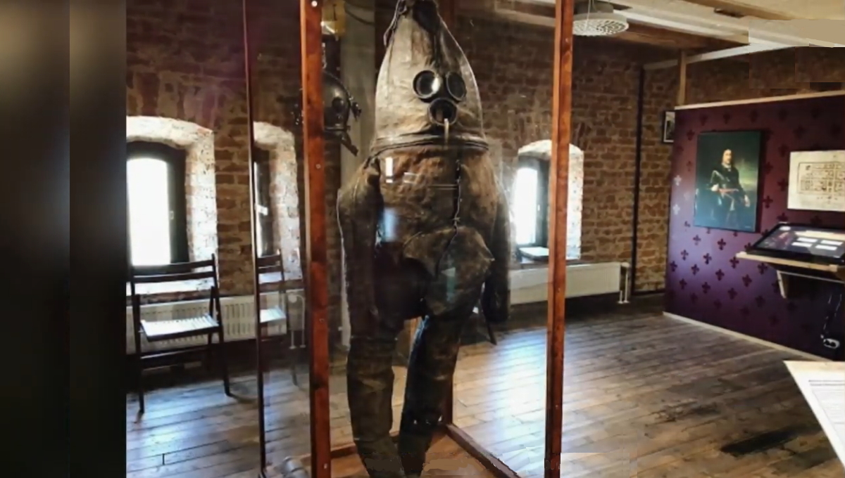 The World's Oldest Known Diving Suit, the Old Gentleman
