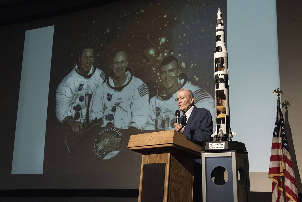 Houston We Have a Problem: 13 Facts About the Near-Disaster Apollo 13 ...
