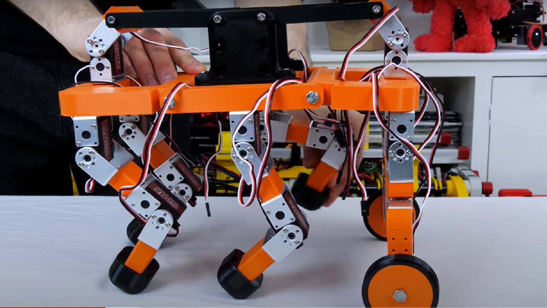 Watch This Cute HomeMade Robot Climb Over Obstacles IE