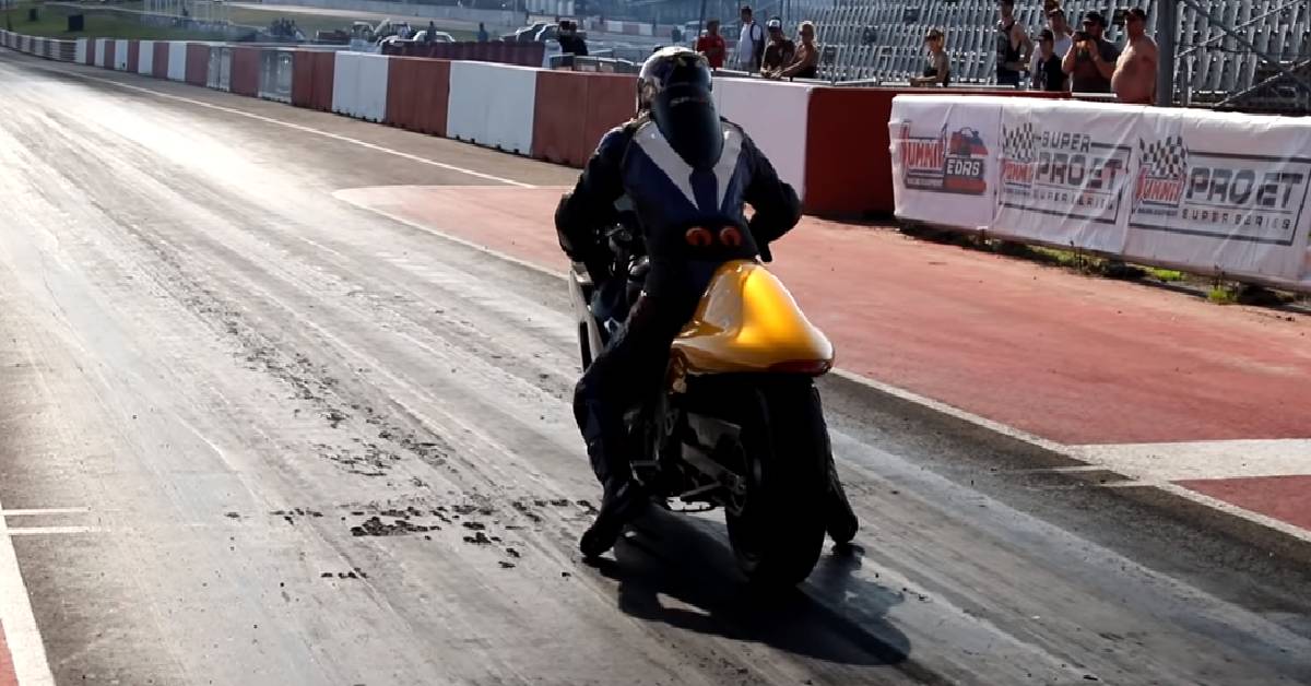 ForkliftPowered Electric Hayabusa Does the Quarter Mile Faster Than a